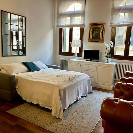 Santa Caterina: Charming Apartment Тревізо Екстер'єр фото